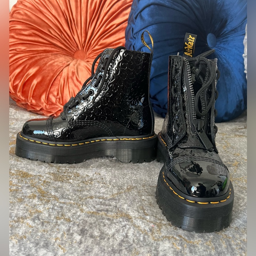Dr. Martens 1460 Bex Lug Sole. Paten Boot